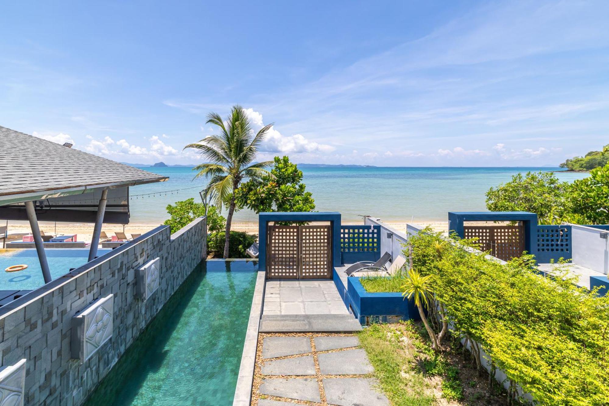 Moonlit Bay Seaview Resort&spa *