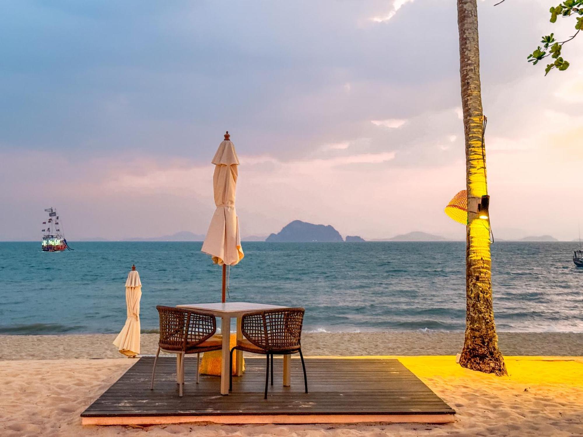 Villa Moonlit Bay Seaview Resort&spa *