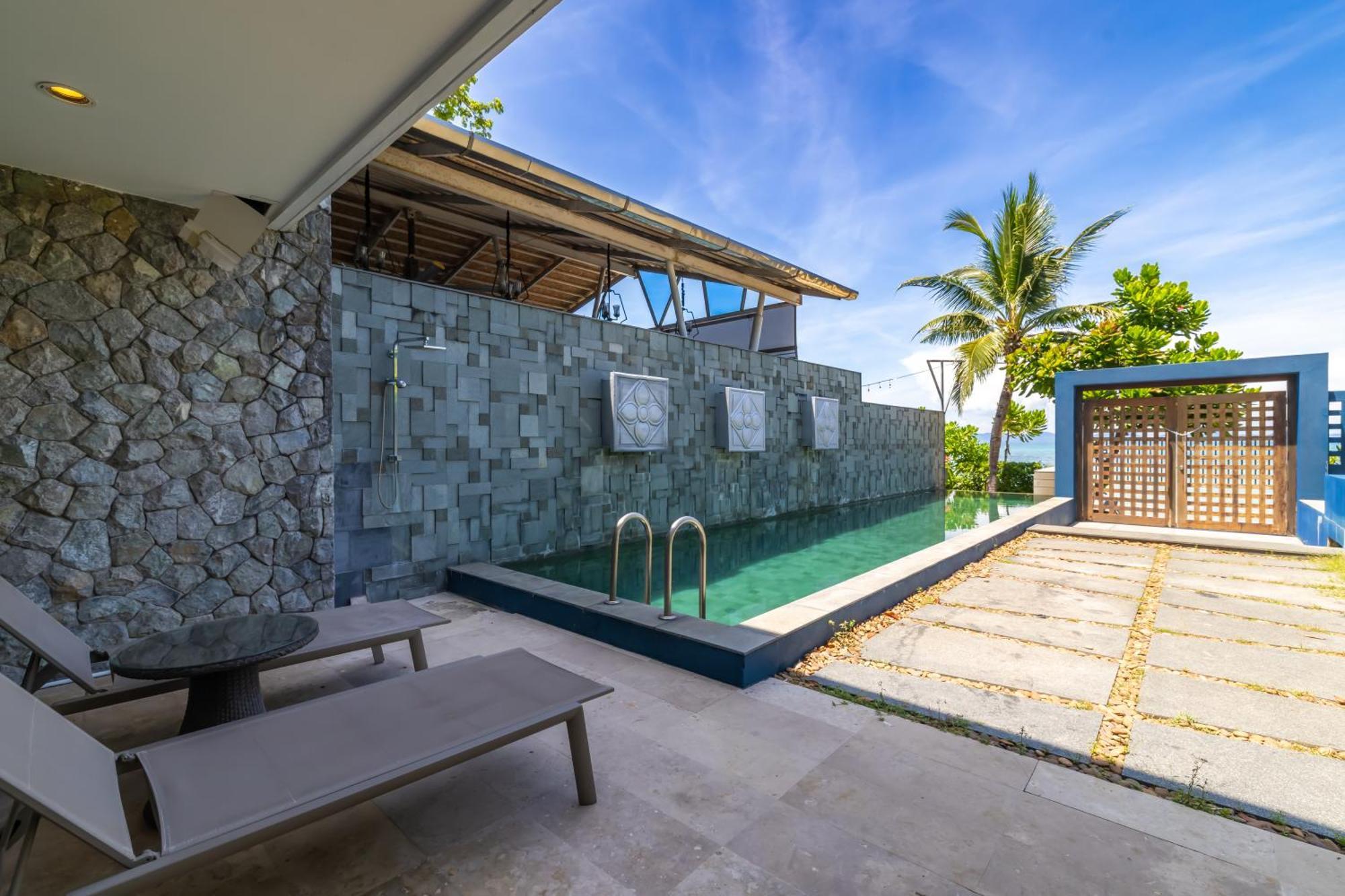 Moonlit Bay Seaview Resort&spa