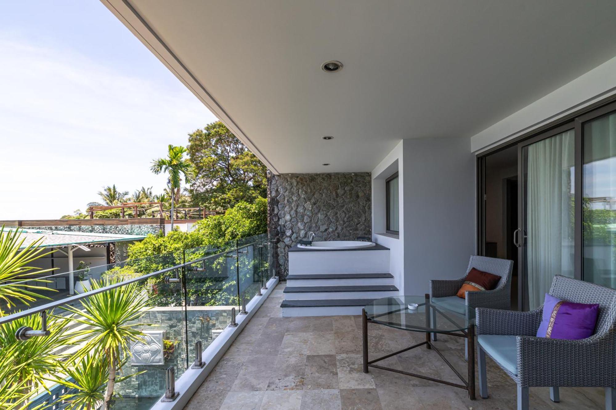 Moonlit Bay Seaview Resort&spa Villa Phuket