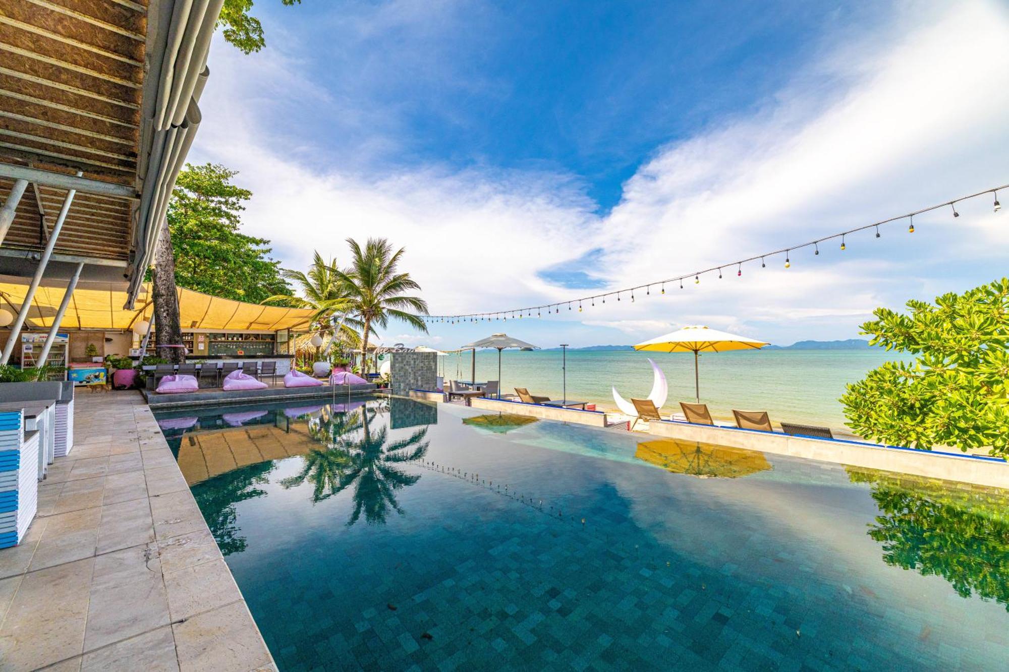 Moonlit Bay Seaview Resort&spa Phuket
